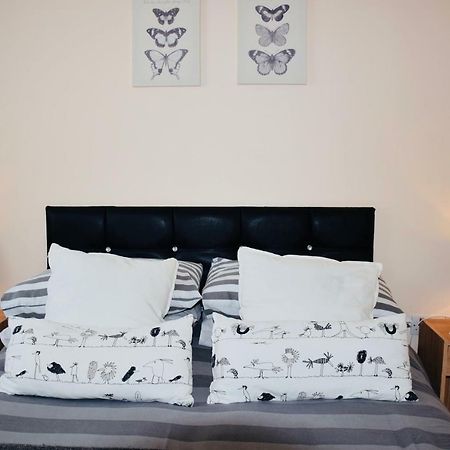 8 York Mews Apartment เชพตันมัลเล็ต ภายนอก รูปภาพ