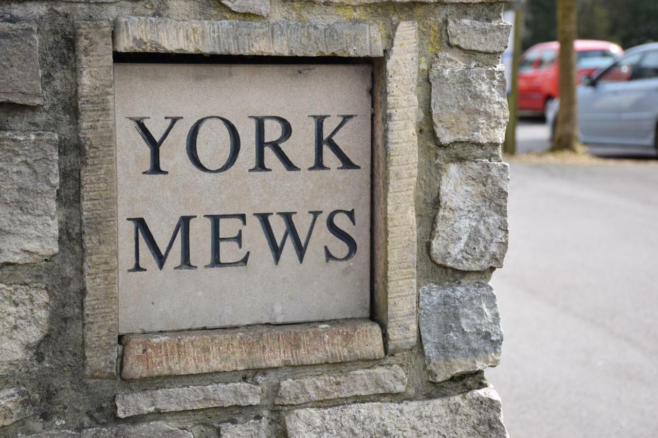 8 York Mews Apartment เชพตันมัลเล็ต ภายนอก รูปภาพ