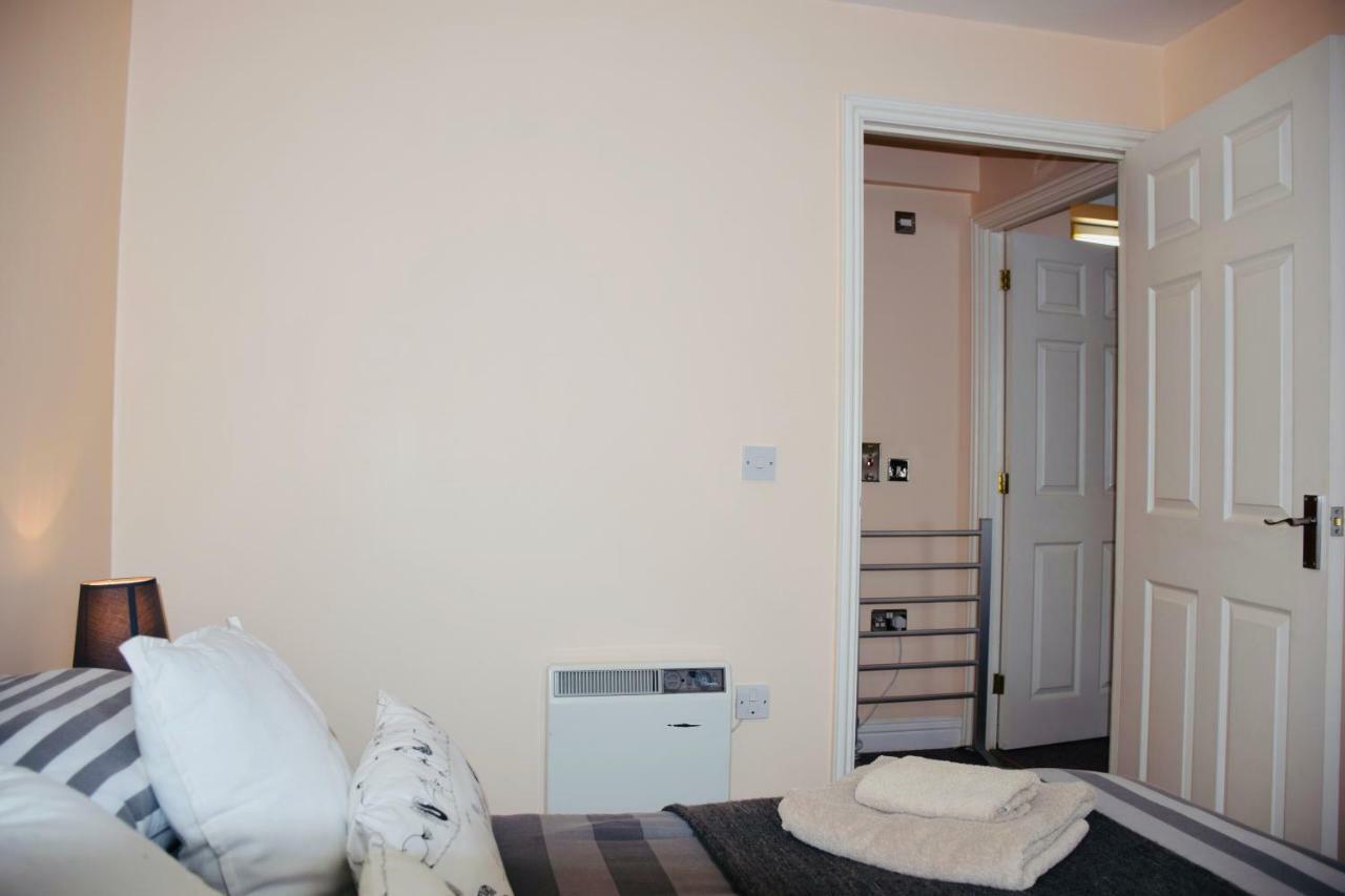 8 York Mews Apartment เชพตันมัลเล็ต ภายนอก รูปภาพ